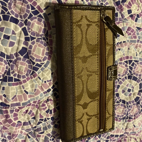 Coach wallet - Picture 2 of 6